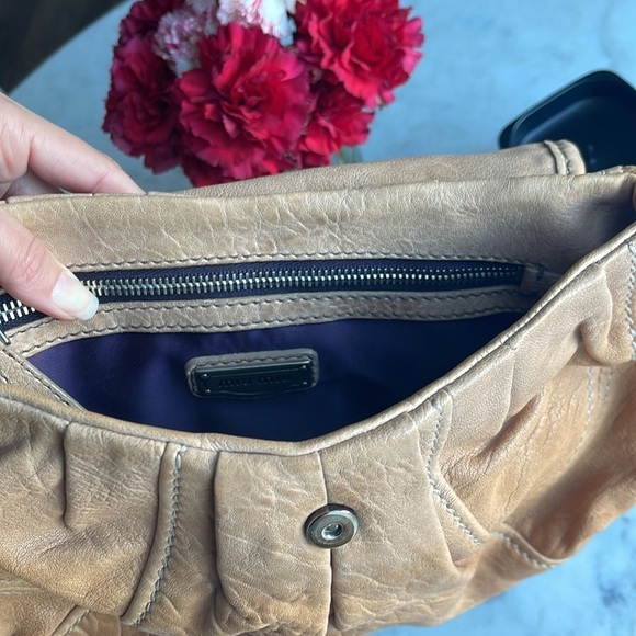 MIU MIU LEATHER CLUTCH WITH JEWEL. Beautiful 😍 - Picture 5 of 8